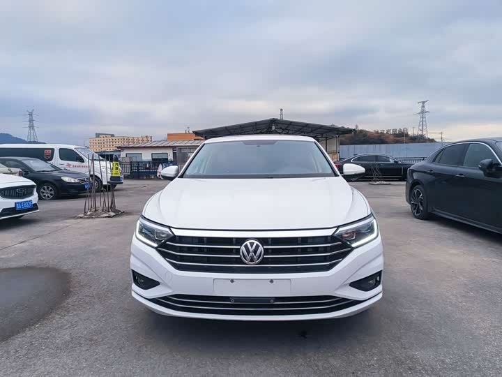 Фото 2 - Volkswagen Sagitar L
