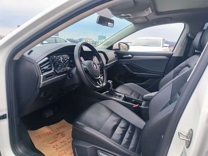 Фото 4 - Volkswagen Sagitar L