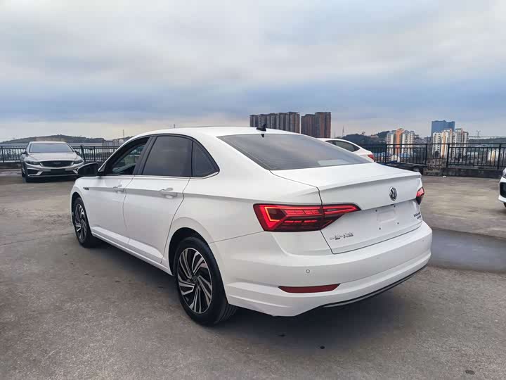 Фото 9 - Volkswagen Sagitar L