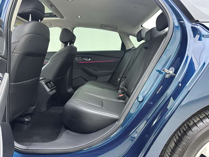 Фото 6 - Honda Accord