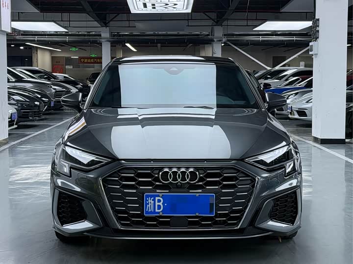 Фото 2 - Audi A3