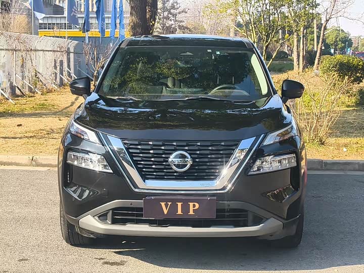 Фото 2 - Nissan X-Trail