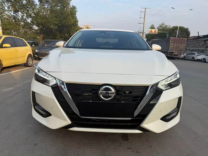 Фото 2 - Nissan Sylphy