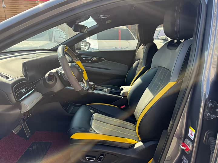 Фото 4 - GAC Trumpchi Empow R