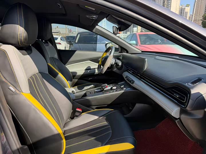 Фото 8 - GAC Trumpchi Empow R