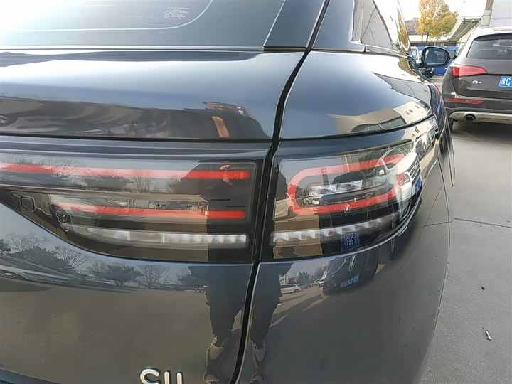 Фото 8 - Leapmotor C11