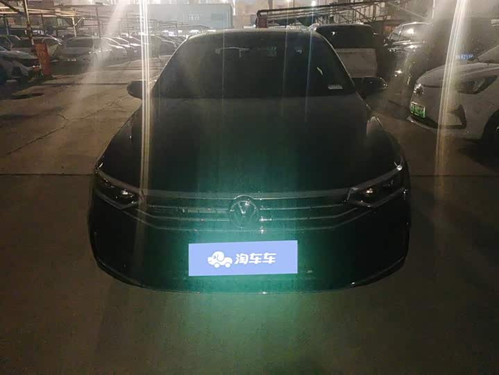 Фото 2 - Volkswagen Magotan GTE Hybrid