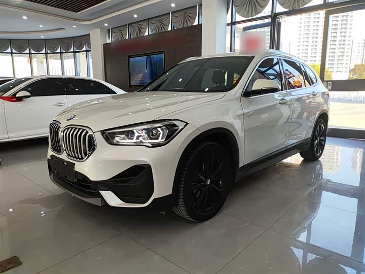 Фото 1 - BMW X1