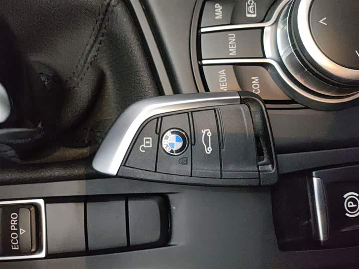 Фото 9 - BMW X1