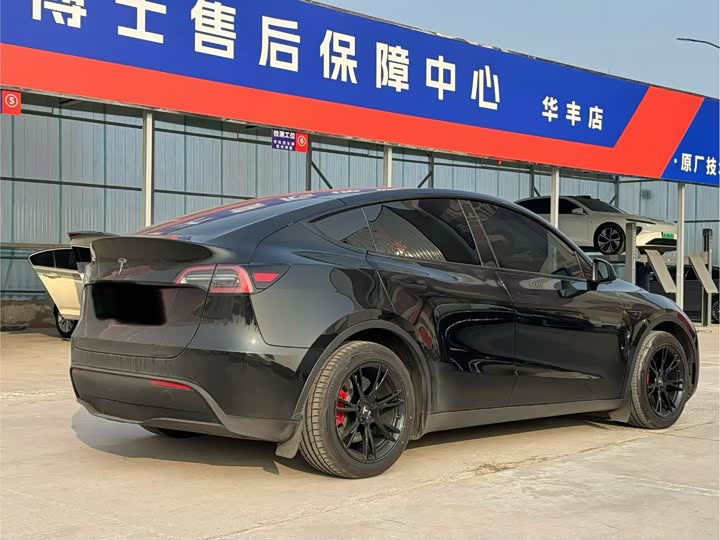 Фото 7 - Tesla Model Y
