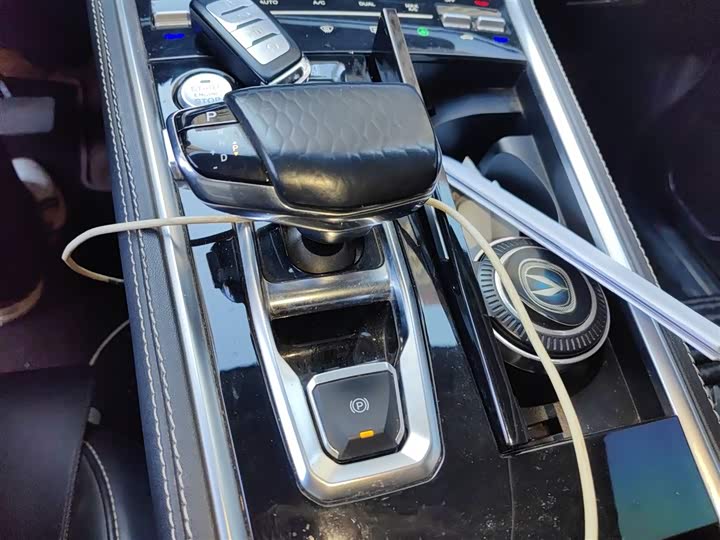 Фото 7 - Changan CS85 Coupe