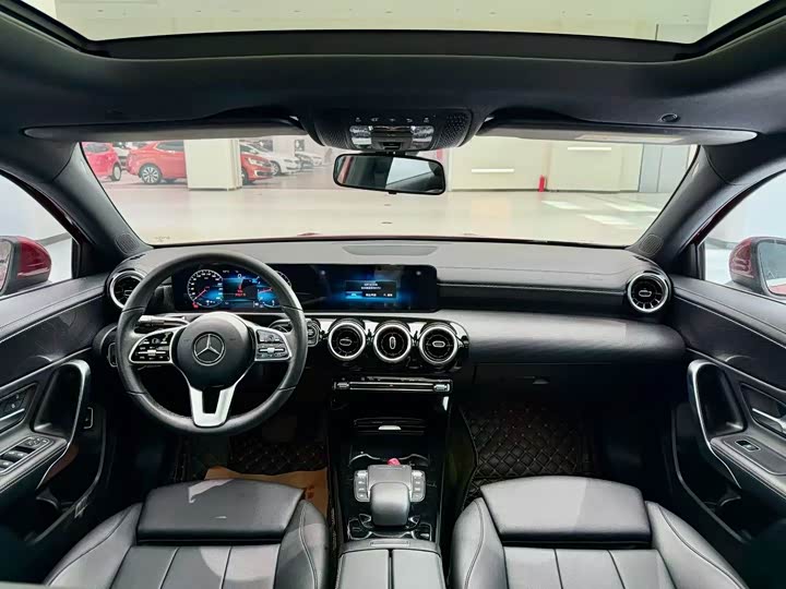 Фото 6 - Mercedes-Benz A-Class