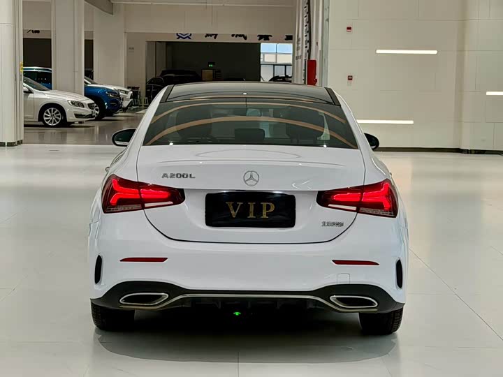 Фото 8 - Mercedes-Benz A-Class