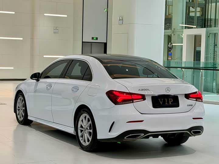 Фото 9 - Mercedes-Benz A-Class