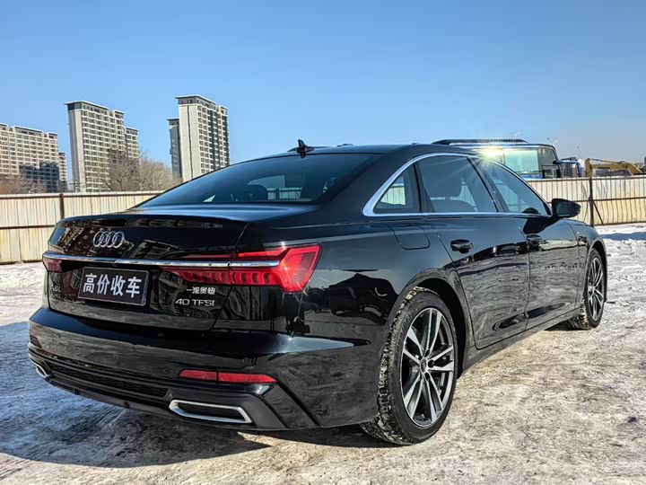 Фото 4 - Audi A6L