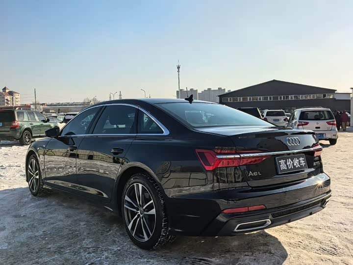 Фото 5 - Audi A6L
