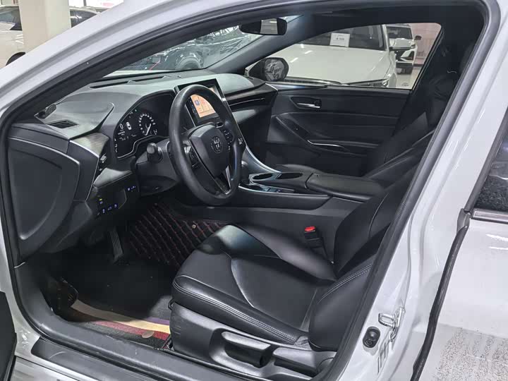 Фото 7 - Toyota Avalon