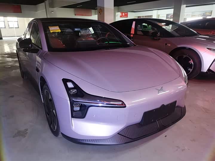 Фото 4 - XPeng Mona M03