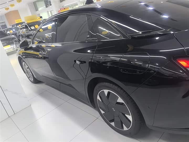 Фото 5 - XPeng Mona M03