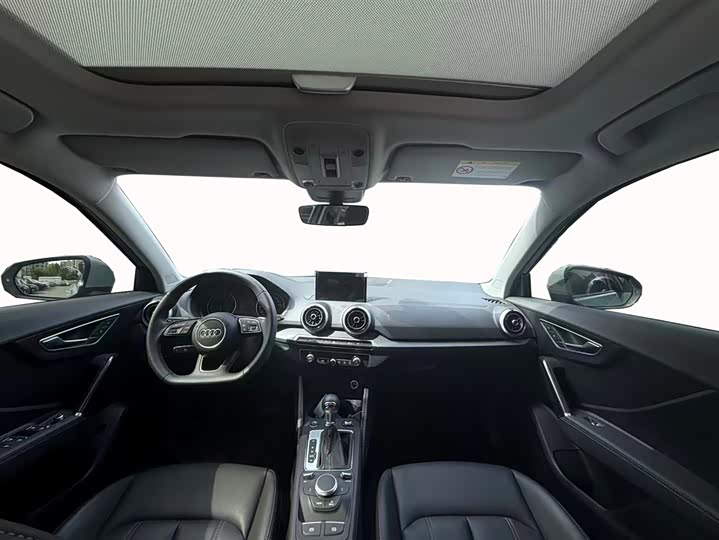 Фото 3 - Audi Q2L