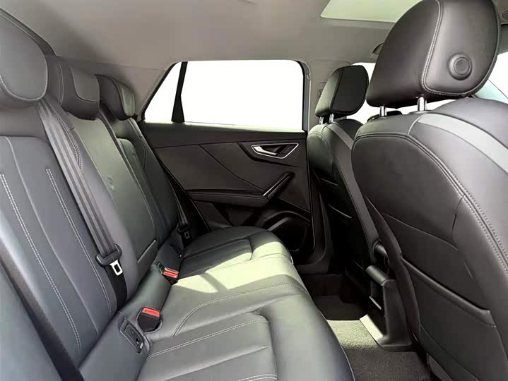 Фото 4 - Audi Q2L