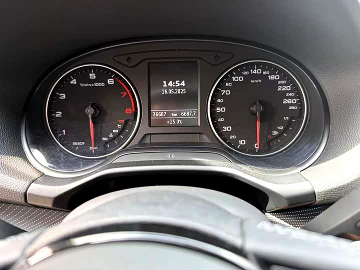 Фото 6 - Audi Q2L