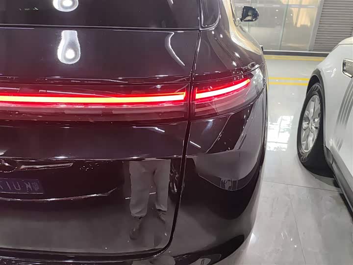 Фото 8 - LiXiang L7