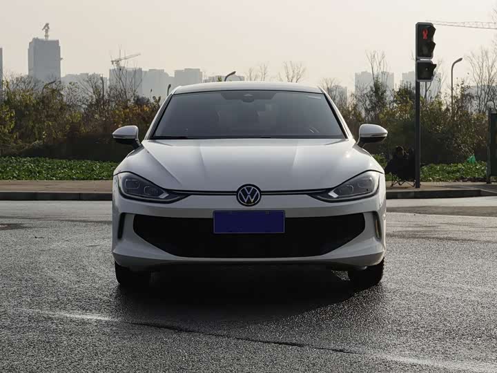 Фото 2 - Volkswagen Lamando L