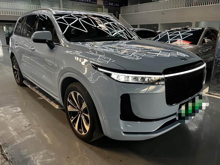 Фото 3 - LiXiang One