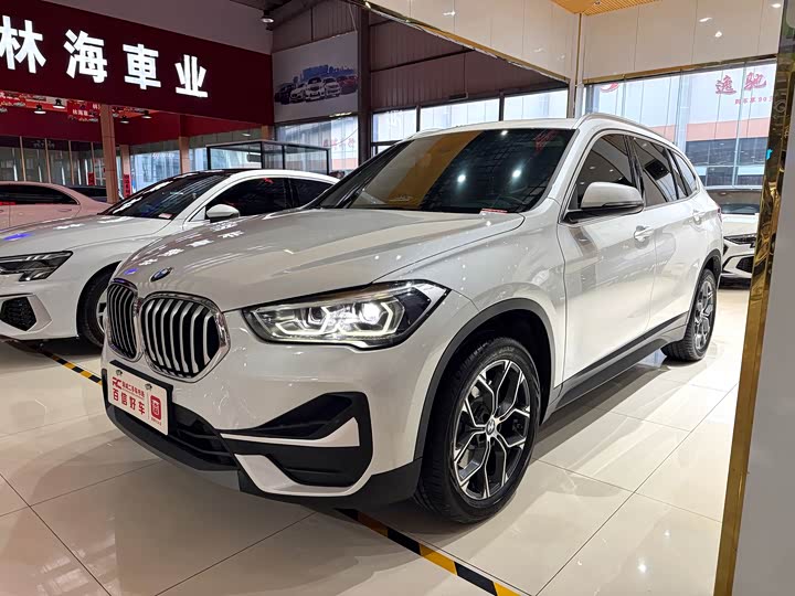 Фото 3 - BMW X1