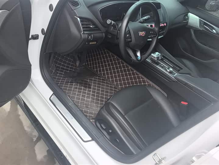 Фото 9 - Cadillac CT5