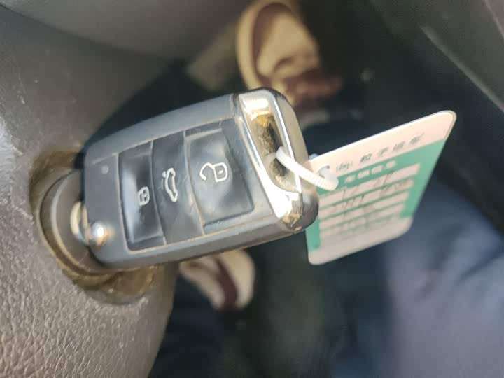 Фото 9 - Volkswagen Lavida