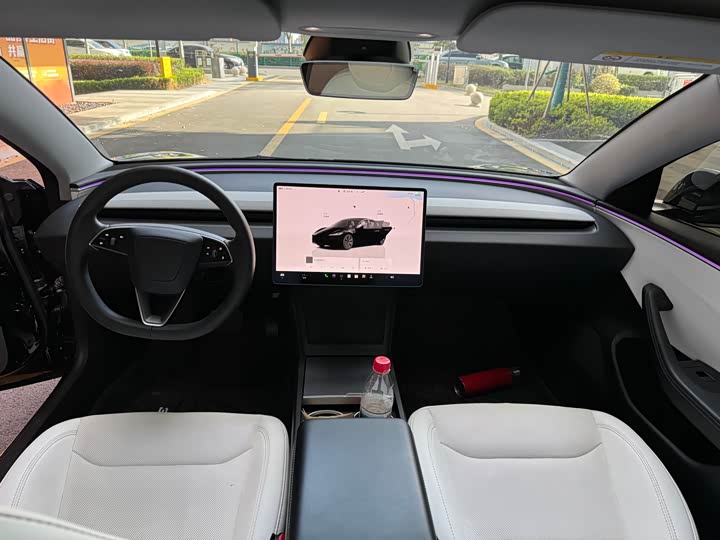 Фото 6 - Tesla Model 3