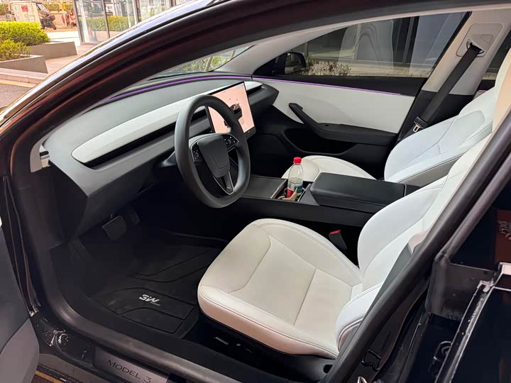 Фото 8 - Tesla Model 3