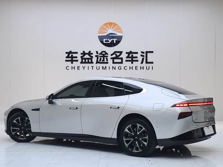 Фото 6 - XPeng P7