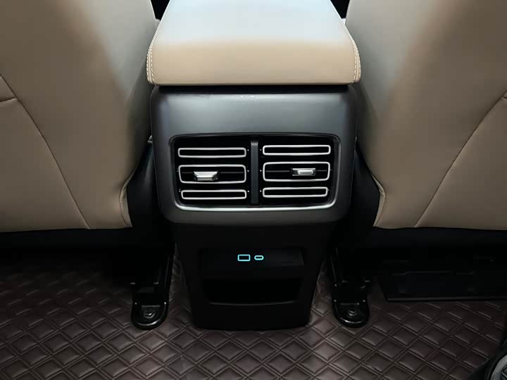 Фото 8 - BYD Song Pro Hybrid