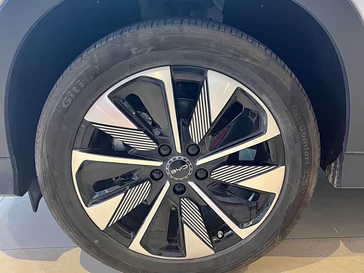 Фото 5 - BYD Song Plus Hybrid/EV