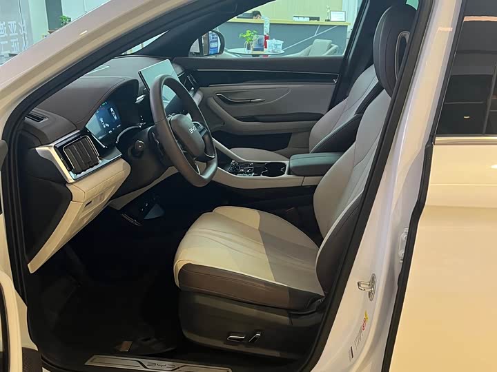 Фото 8 - BYD Song Plus Hybrid/EV