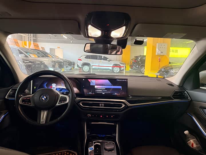 Фото 2 - BMW i3