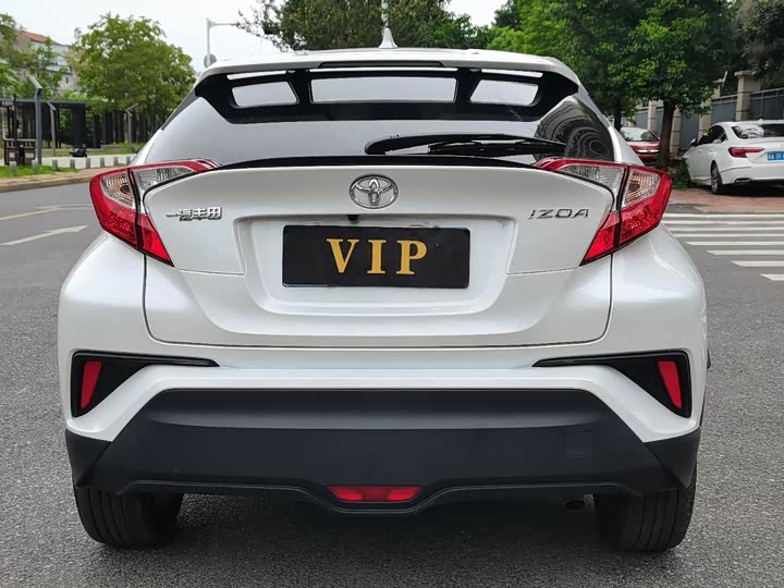 Фото 5 - Toyota Izoa