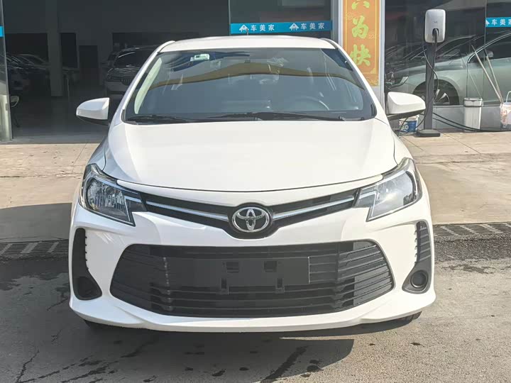 Фото 2 - Toyota Vios