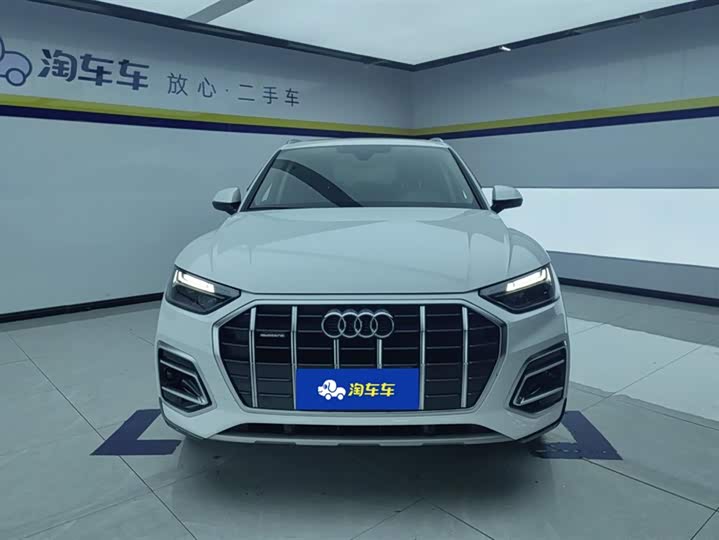 Фото 2 - Audi Q5L