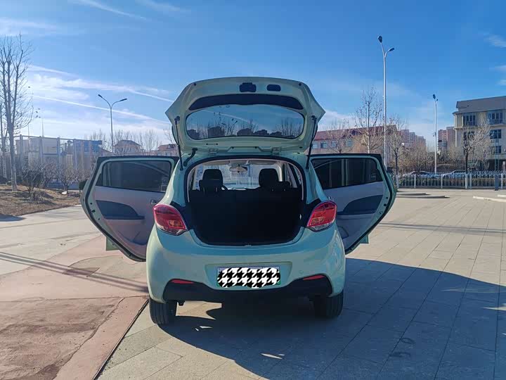 Фото 7 - Changan BenBen E-Star