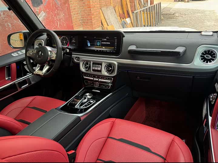 Фото 9 - Mercedes-Benz G-Class AMG