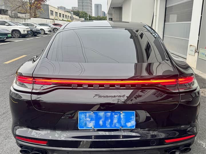 Фото 4 - Porsche Panamera