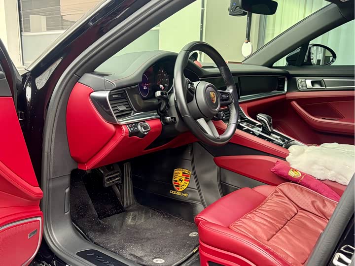 Фото 5 - Porsche Panamera