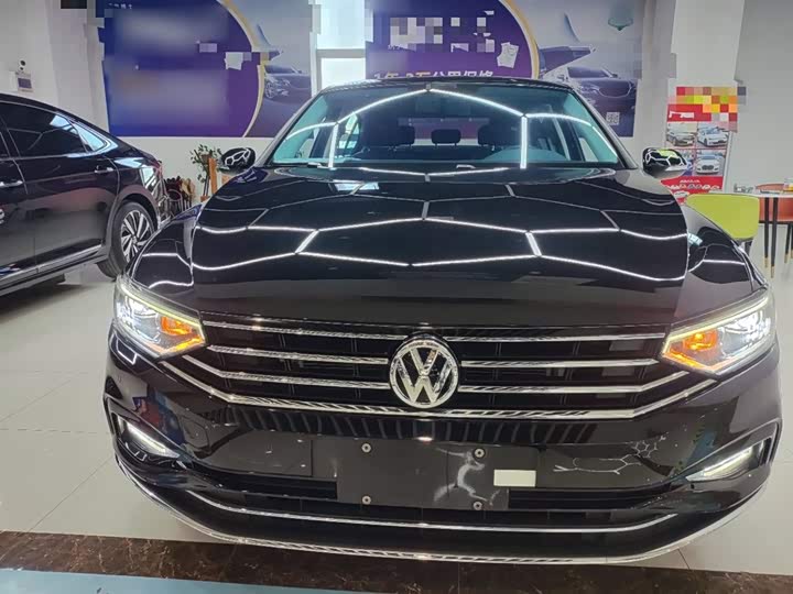 Фото 3 - Volkswagen Magotan