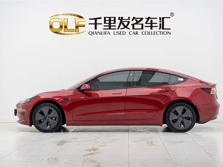 Фото 5 - Tesla Model 3