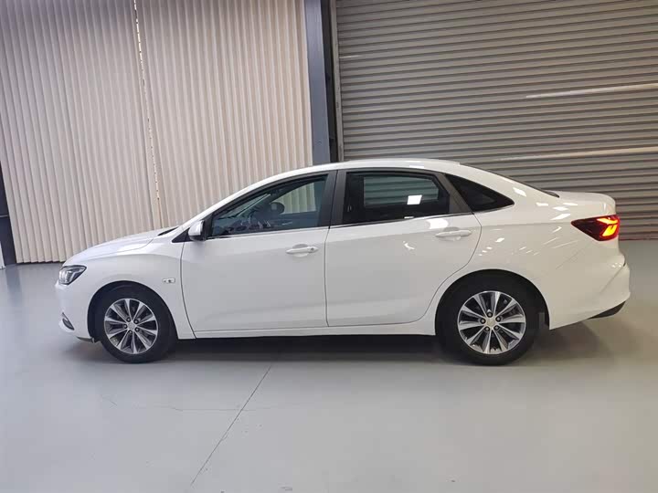 Фото 5 - Chevrolet Monza