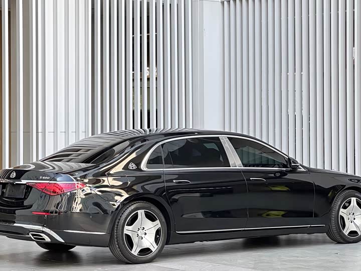 Фото 4 - Mercedes-Benz Maybach S-Class